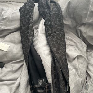 Gucci scarf for men